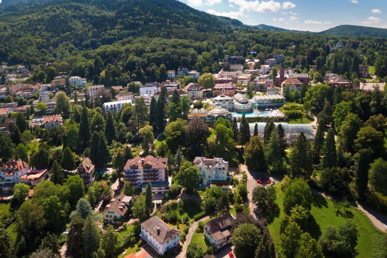 Art-Hotel Am Park Μπάντενβαϊλερ Εξωτερικό φωτογραφία