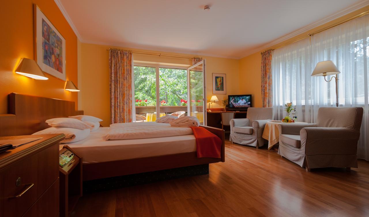 Art-Hotel Am Park Μπάντενβαϊλερ Εξωτερικό φωτογραφία